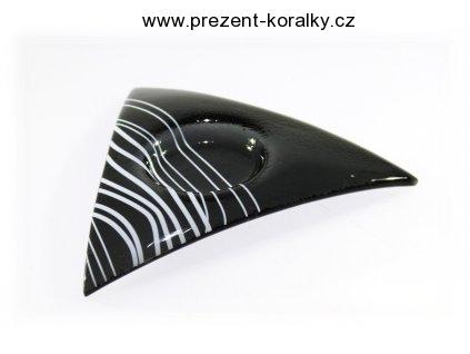 Černý skleněný svícen